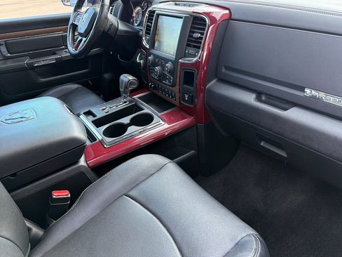 Used 2017 RAM 2500 Laramie w/ Convenience Group image 15