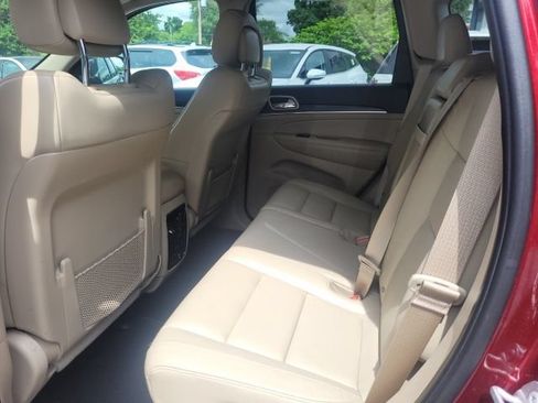 Used 2020 Jeep Grand Cherokee Limited AWD/4WD image 13