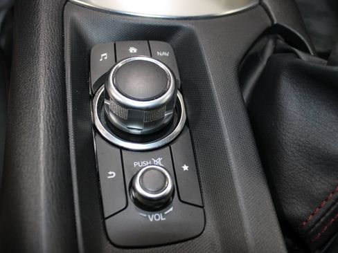 Used 2016 MAZDA MX-5 Miata Club RWD image 31
