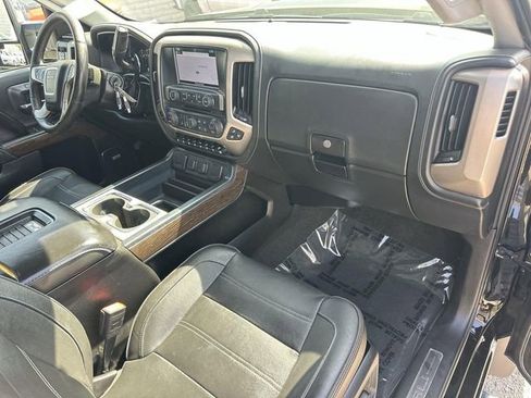 Used 2017 GMC Sierra 2500 Denali w/ Duramax Plus Package AWD/4WD image 26