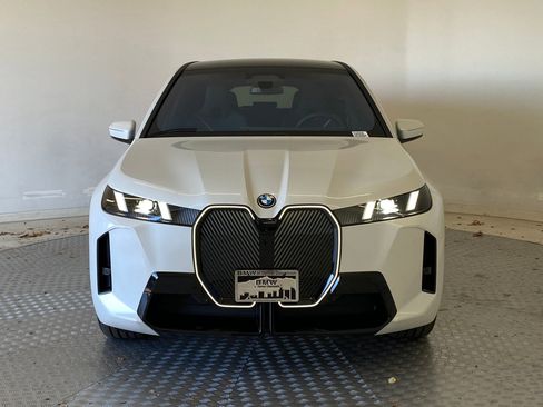 Used 2026 BMW iX xDrive60 w/ M Sport Package AWD/4WD image 5