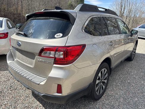 Used 2016 Subaru Outback 2.5i Limited image 7