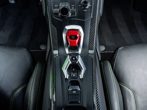 Used 2015 Lamborghini Huracan LP 610-4 AWD/4WD image 15