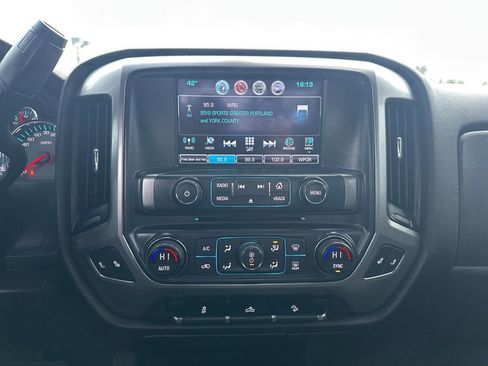 Used 2017 Chevrolet Silverado 1500 LT w/ All Star Edition image 21