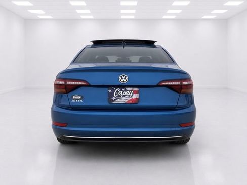 Used 2019 Volkswagen Jetta SE w/ Cold Weather Package FWD image 10