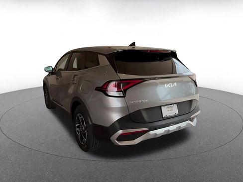 Used 2025 Kia Sportage LX image 11