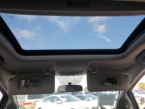 Used 2015 Honda Fit EX-L image 25