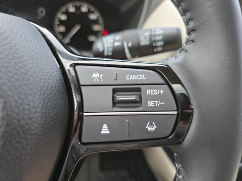 Used 2026 Honda HR-V EX-L image 28