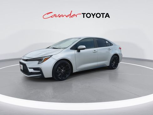 Certified 2023 Toyota Corolla SE FWD image 4