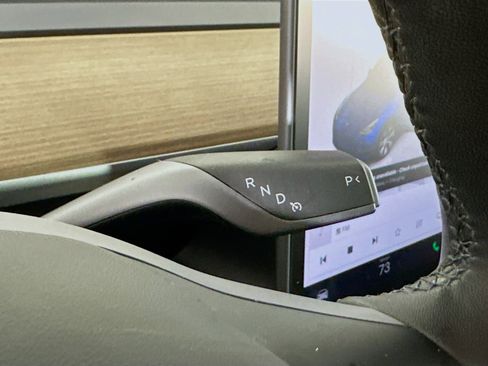 Used 2023 Tesla Model Y Long Range image 24