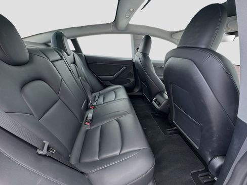 Used 2023 Tesla Model 3 Standard Range RWD image 19