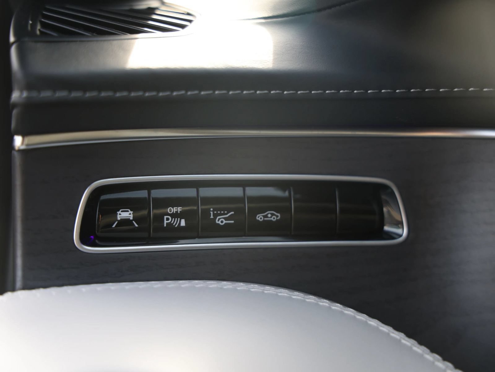 Used 2018 Mercedes-Benz S 63 AMG 4MATIC Coupe image 18