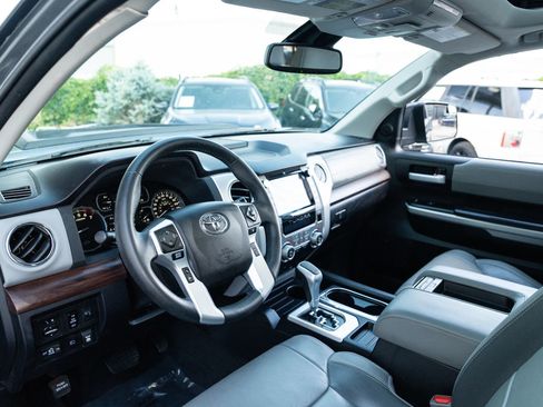 Used 2021 Toyota Tundra Limited w/ Limited Premium Package AWD/4WD image 15