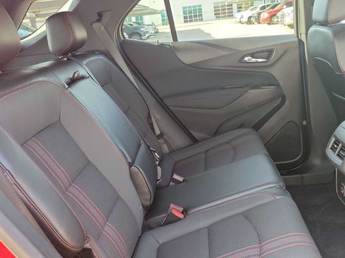Used 2024 Chevrolet Equinox RS FWD image 17