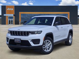 New 2026 Jeep Grand Cherokee Laredo AWD/4WD video 1