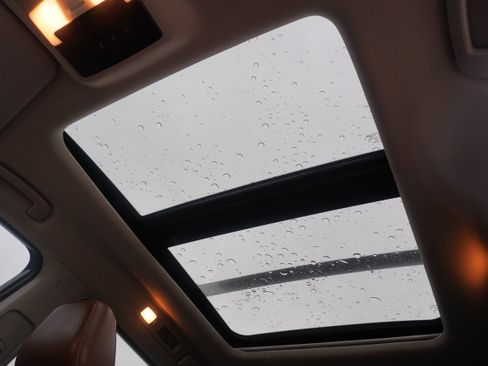 Used 2023 Nissan Pathfinder Platinum w/ Lighting Package (N93) FWD image 24