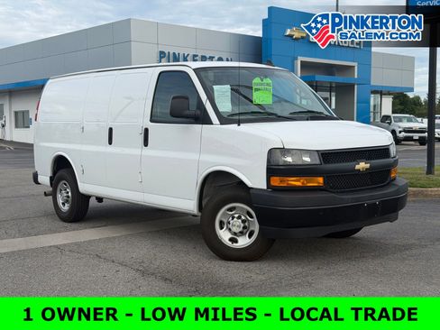 Used 2024 Chevrolet Express 2500 w/ Driver Convenience Package RWD image 1