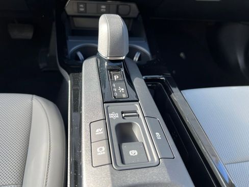 New 2026 Toyota Prius Limited FWD image 27