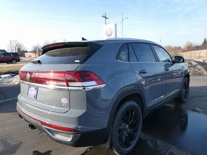 New 2026 Volkswagen Atlas Cross Sport SE