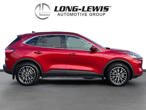 Used 2021 Ford Escape Titanium w/ Class II Trailer Tow Package image 8