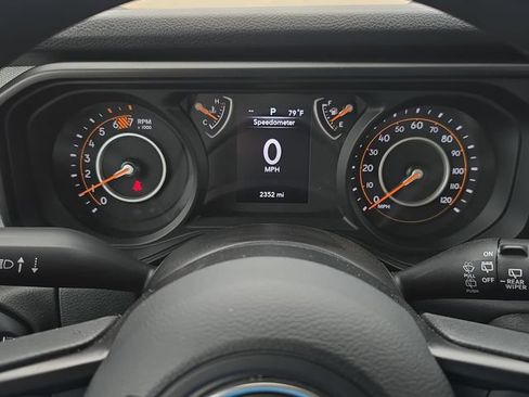 Used 2026 Jeep Wrangler Sport AWD/4WD image 19