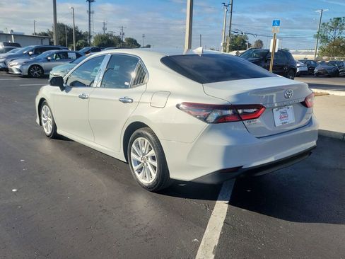 Used 2023 Toyota Camry LE image 4