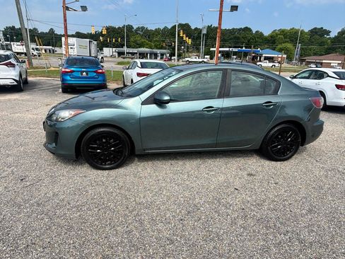 Used 2013 MAZDA MAZDA3 i SV w/ Convenience Pkg FWD image 17