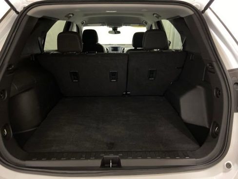 Used 2023 Chevrolet Equinox LT FWD image 11