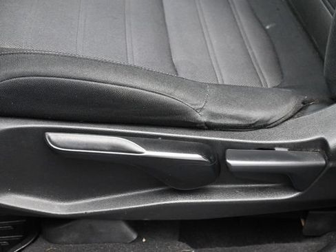 Used 2018 Honda CR-V LX image 19