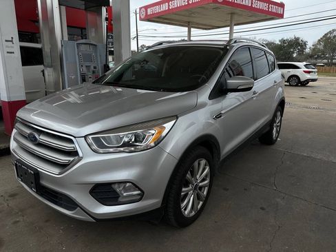 Used 2017 Ford Escape Titanium FWD image 1