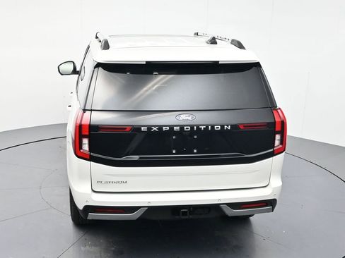 Used 2025 Ford Expedition Platinum w/ Platinum Ultimate Package AWD/4WD image 46