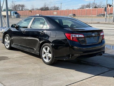 Used 2013 Toyota Camry SE image 10