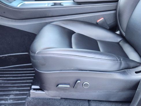 Used 2023 Tesla Model Y Long Range image 28