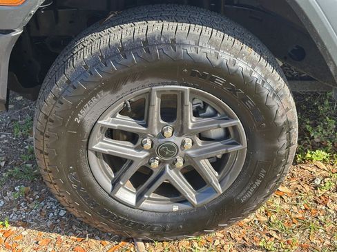 Used 2025 Jeep Wrangler Sport S image 30