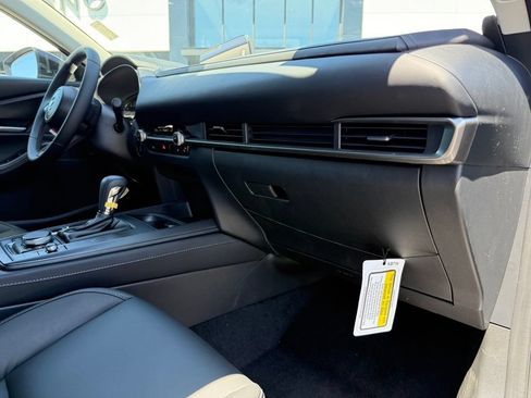 New 2026 MAZDA CX-30 AWD 2.5 S w/ Select Sport Pkg image 17