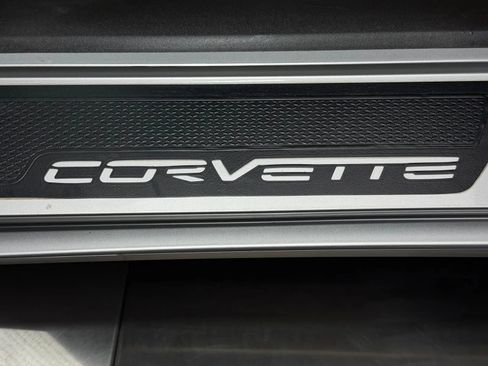 Used 2005 Chevrolet Corvette Coupe w/ Preferred Equipment Group RWD image 20