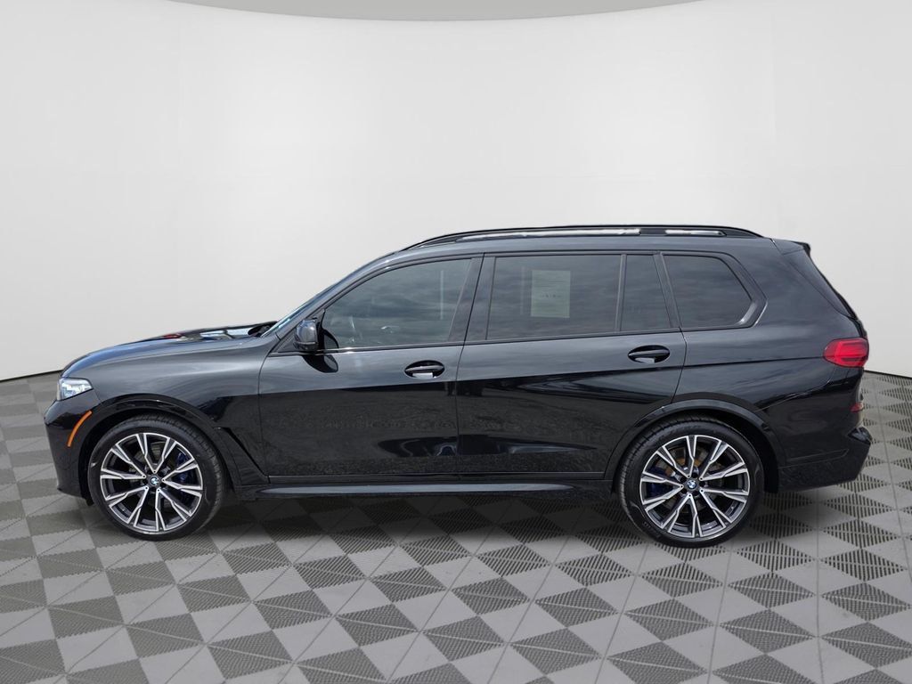 Used 2021 BMW X7 M50i w/ Dynamic Handling Package AWD/4WD image 15