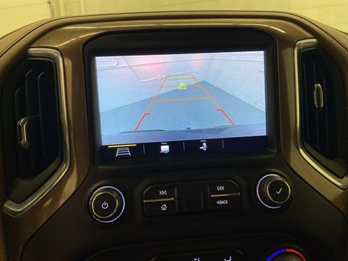 Used 2019 Chevrolet Silverado 1500 High Country image 12