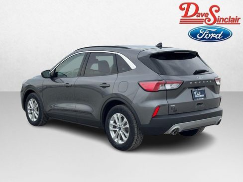 Used 2022 Ford Escape SE w/ Convenience Package FWD image 9