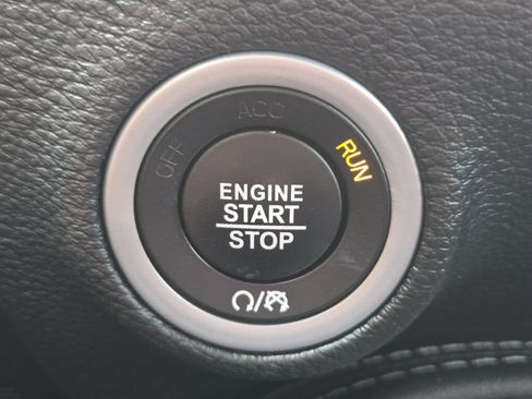 Certified 2023 Dodge Challenger R/T RWD image 22