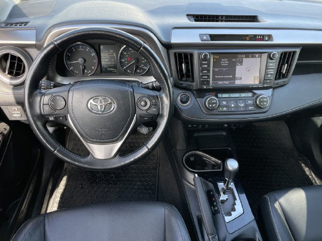 Used 2017 Toyota RAV4 Limited FWD image 10