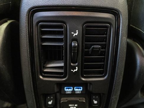 Used 2023 Dodge Durango R/T AWD/4WD image 32
