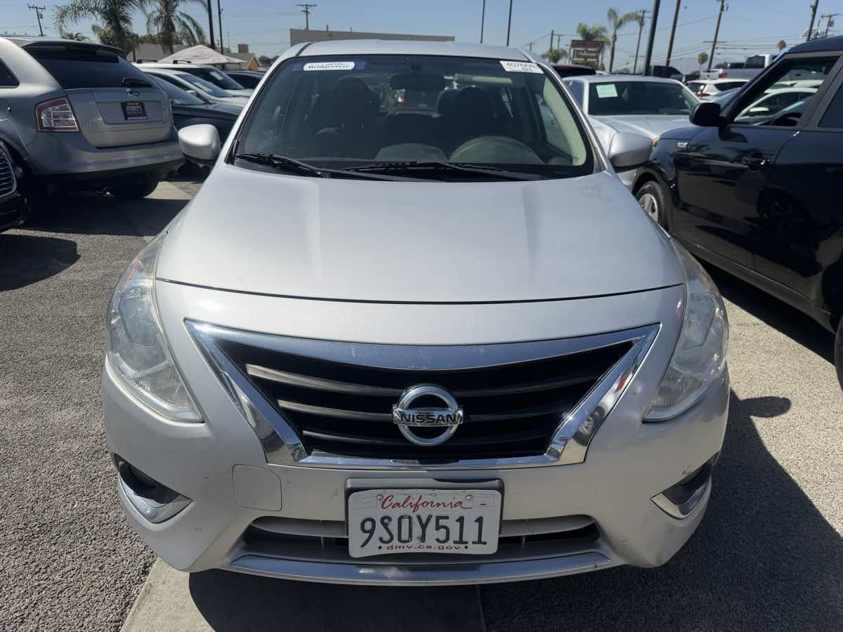 Used 2015 Nissan Versa SV w/ SV Appearance Package FWD image 8