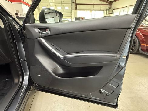 Used 2016 MAZDA CX-5 Touring w/ Bose/Moonroof Package image 16