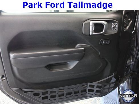 Used 2021 Jeep Gladiator Sport image 10