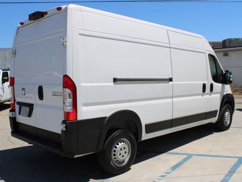 Used 2025 RAM ProMaster 3500 w/ Convenience Group FWD image 4