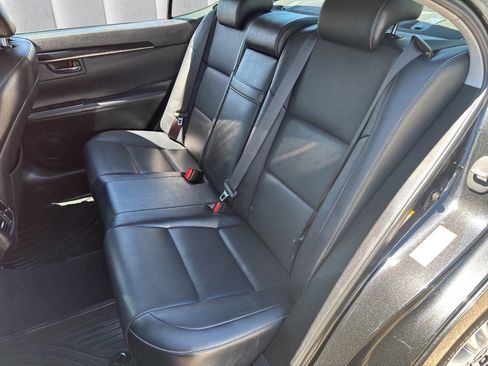 Used 2016 Lexus ES 350 w/ Accessory Package 2 FWD image 13