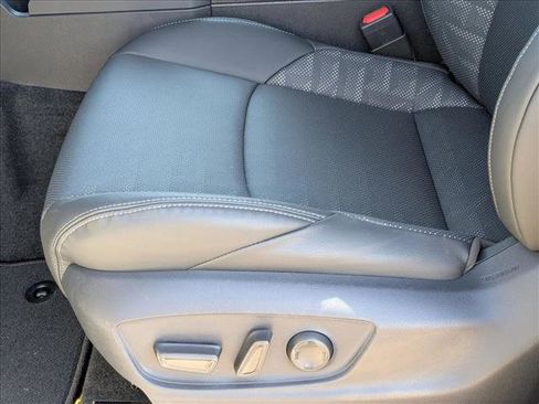 New 2025 Toyota Tacoma TRD Sport image 4