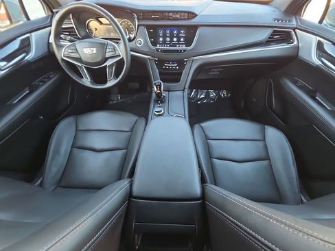 Used 2025 Cadillac XT5 Premium Luxury image 21