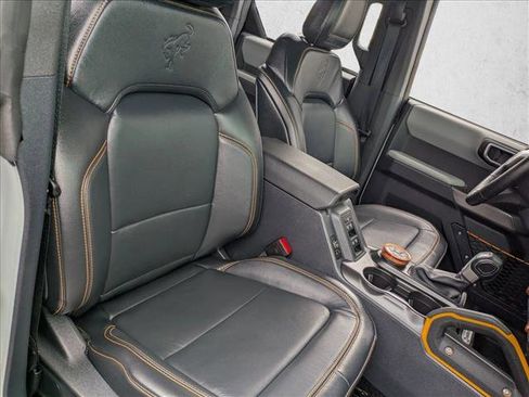 Used 2022 Ford Bronco Badlands image 19